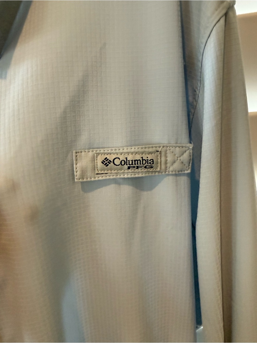 Columbia Tamiami Women’s Light Gray Lightweight Button-Up Shirt Jacket - Picture 4 of 9